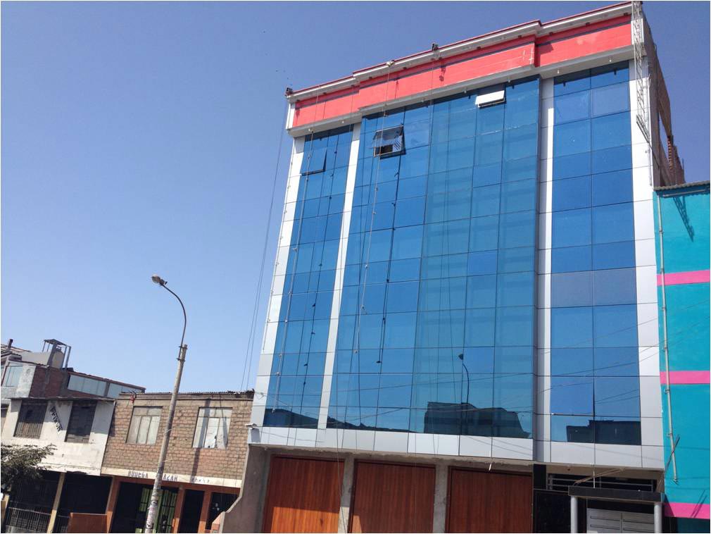 ALUMINIOS - MURO CORTINAS